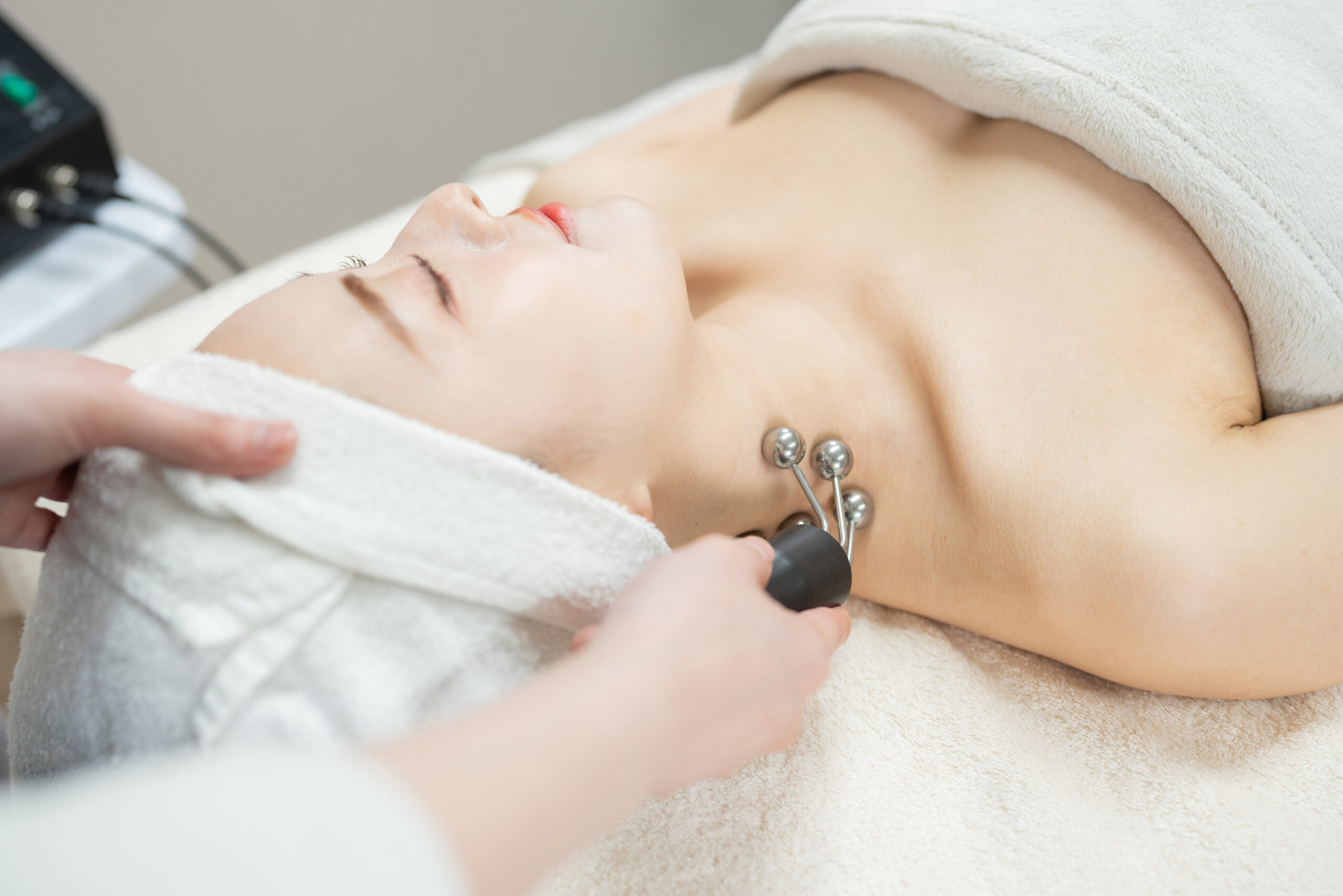 【熊本市東区】表情筋エステ（EMS）の効果は？たるみ・ほうれい線改善に必要な回数・デメリットを徹底解説｜歯科で受けるメリットも紹介