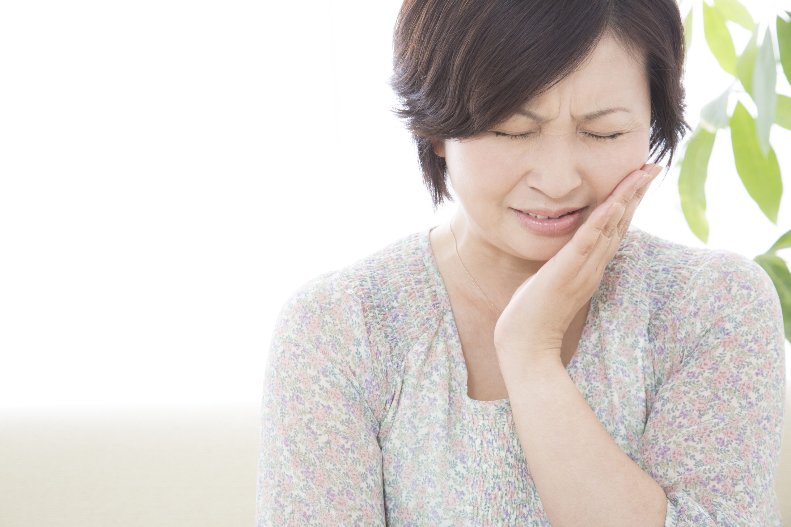 【熊本市東区】歯ぐきから血が出る…歯周病の初期サイン？見逃しやすい症状と早めの対策を解説